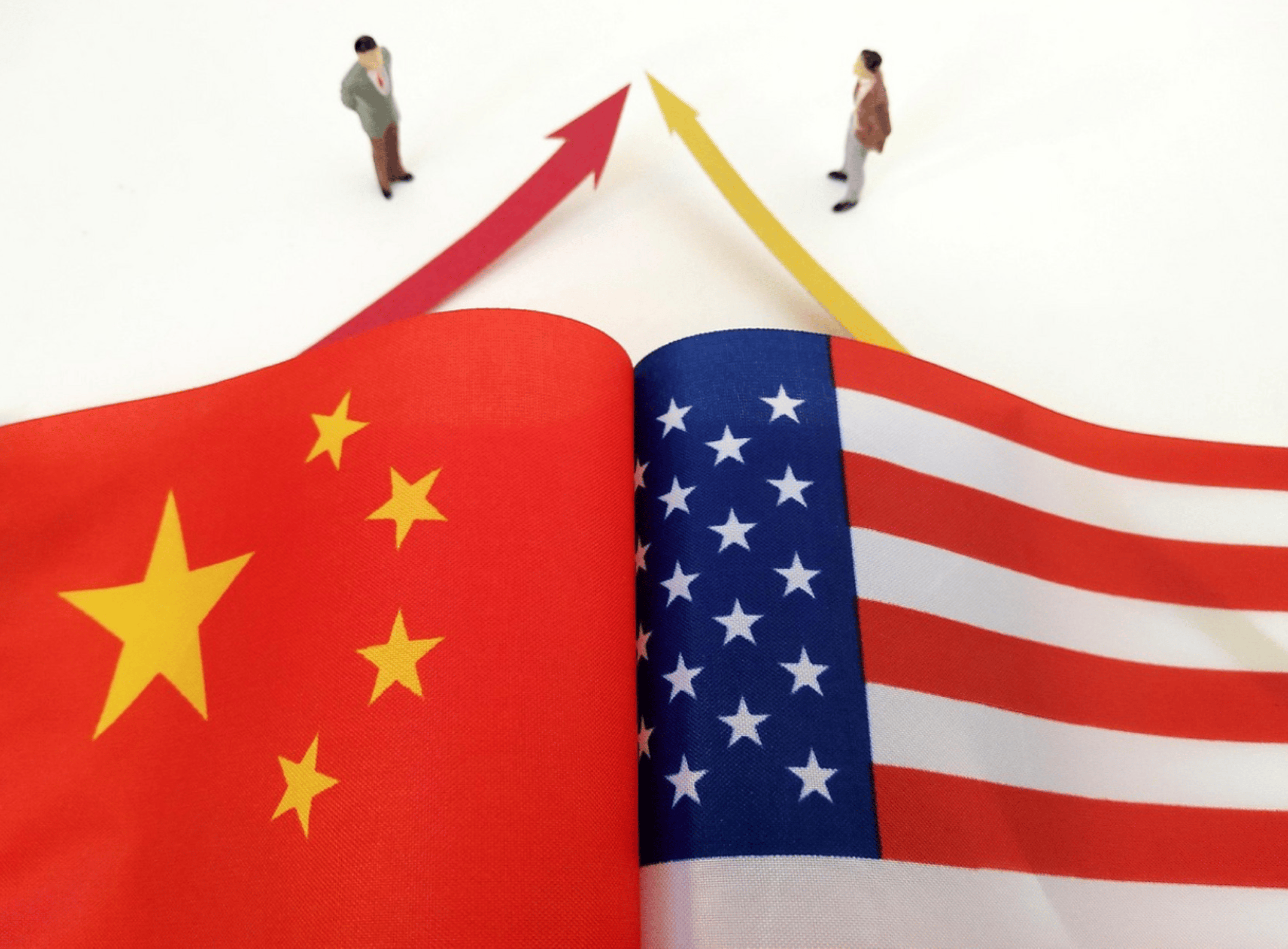 战略容错率：为什么美国可以“乱来”，而中国只能“稳住”？